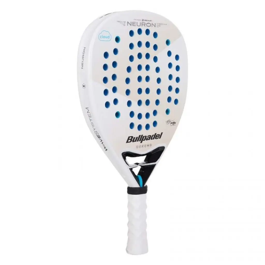 pala-bullpadel-chingotto-neuron-cloud-2025-1-es-1-1100x1100.webp